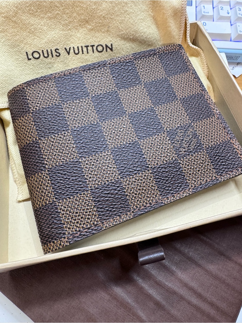 Louis Vuitton Men’s vintage BNIB wallet